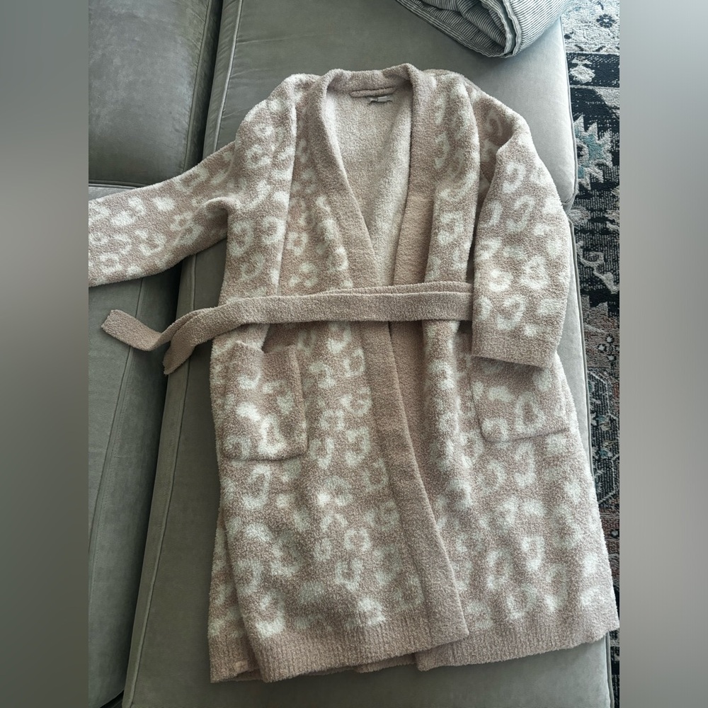 Barefoot dreams leopard print robe